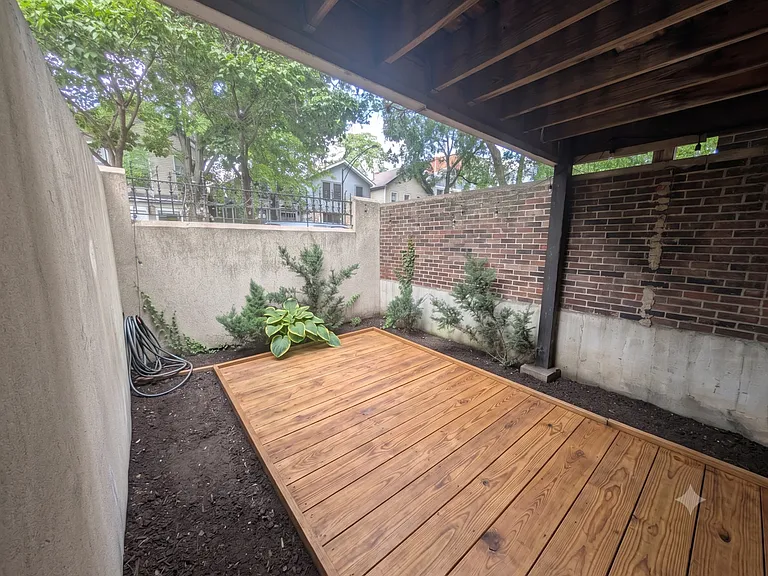 1835 N Bissell St #1F — Photo 5