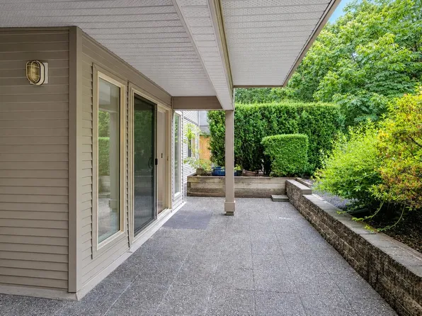33478 Roberts Ave #105, Abbotsford, BC V2S 8E1