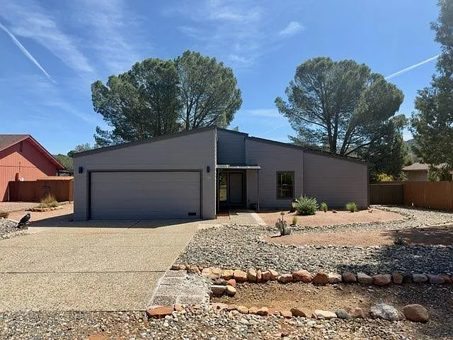 130 Rimrock Ride — Photo 1