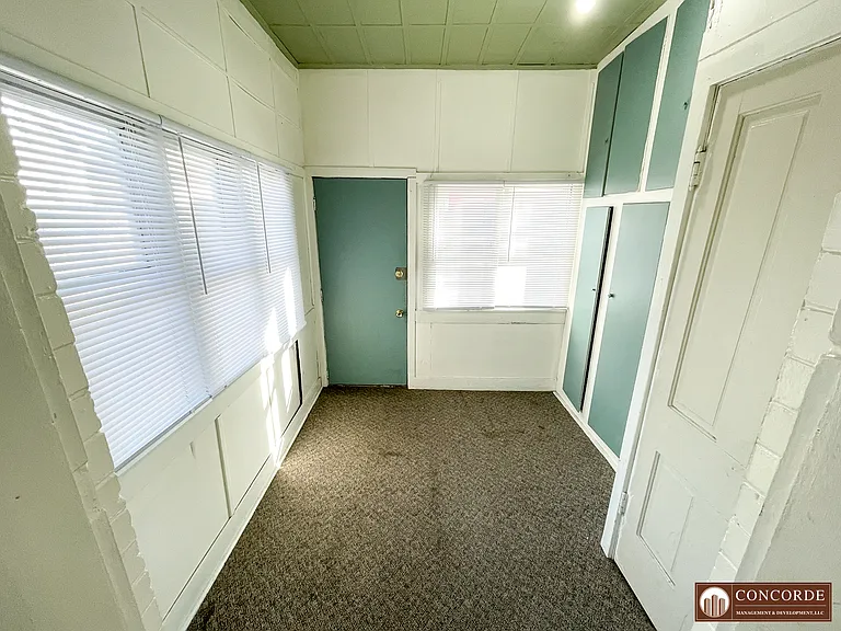 1129 Plum St — Photo 13
