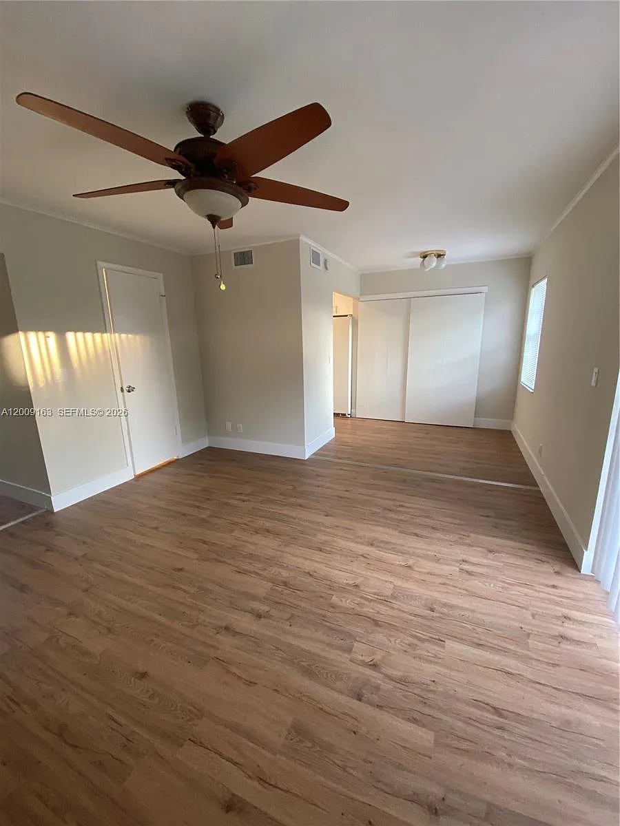 Building Photo - 1835 SW 81st Ave #3-13
