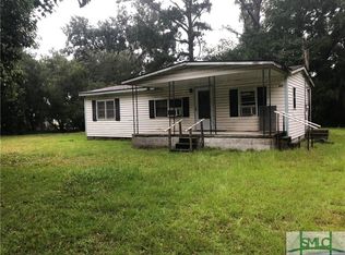 847 E 1st St, Midway, GA 31320