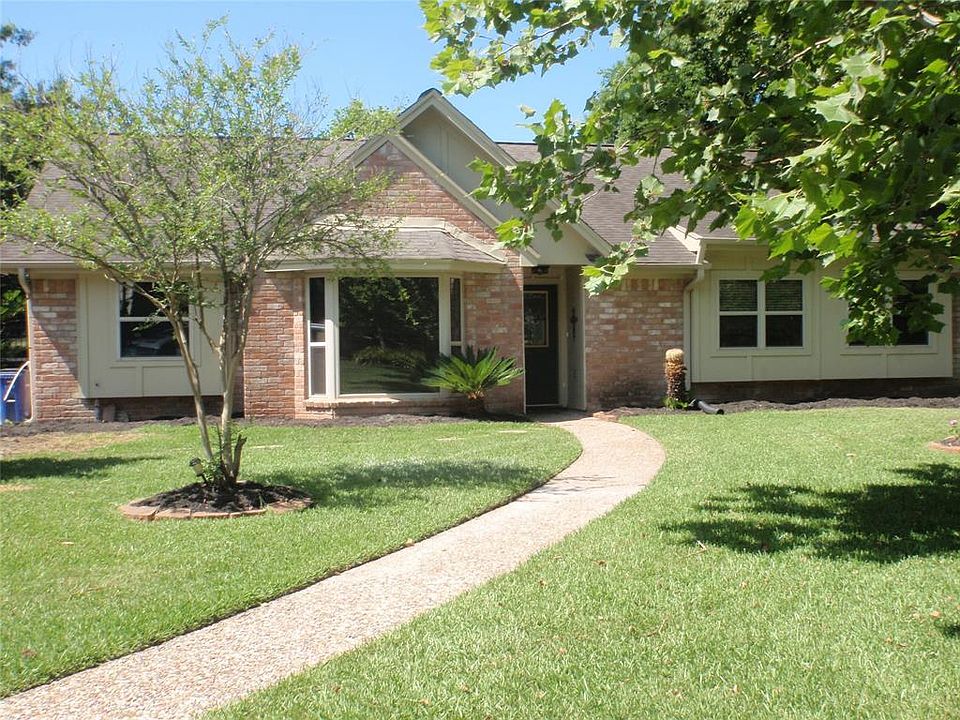 1st image of 4135 Clovernook Ln