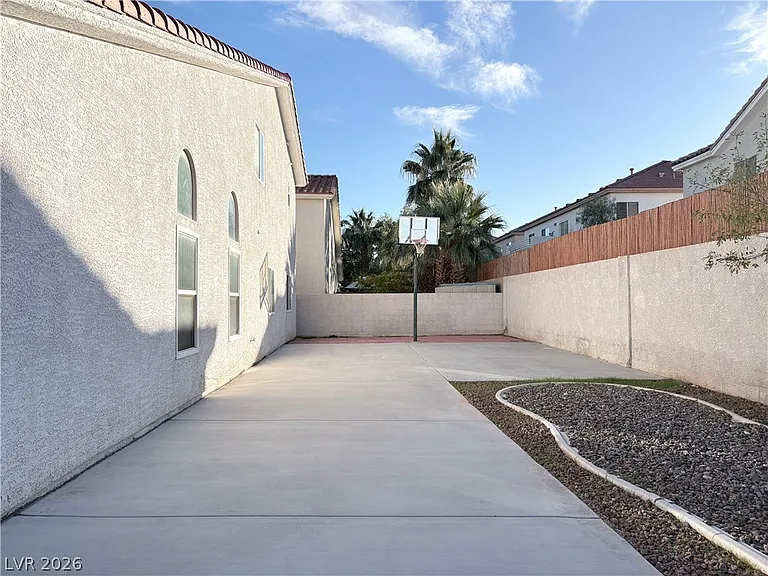 6544 Timberview Ct — Photo 34