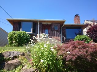 3041 36th Ave SW, Seattle, WA 98126