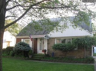 2742 8th St, Cuyahoga Falls, OH 44221