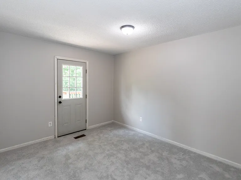91 Elk Run Dr — Photo 18