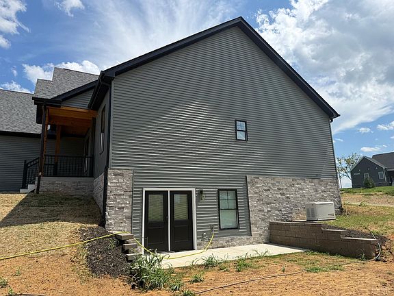 5th image of 1052 Cedar Tree Ln