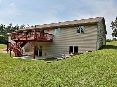 18244 Williamsburg Ct, Durango, IA, 52039