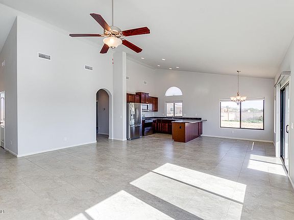 3rd image of 30317 W Roosevelt St