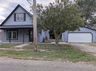 503 Walcott St, Paris, IL 61944