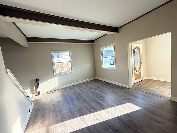 3rd image of 406 N Gardner St