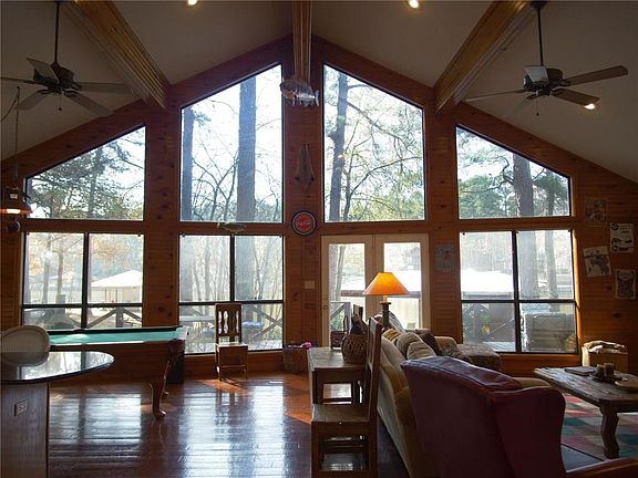 2nd image of 298 Dogwood Trl