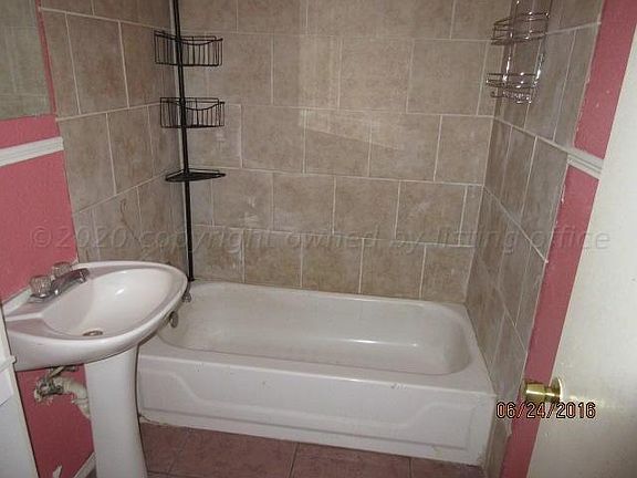 3rd image of 624 N Dwight St