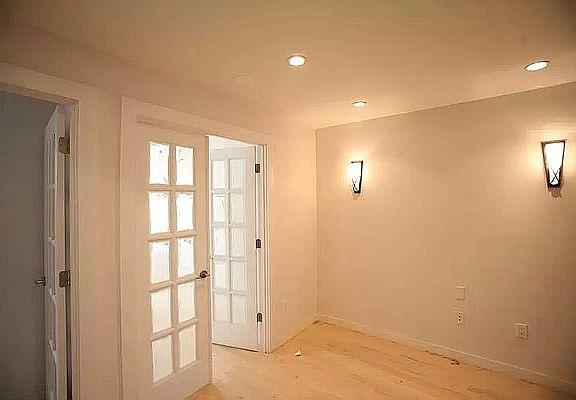 3rd image of 1128 Greene Ave #44