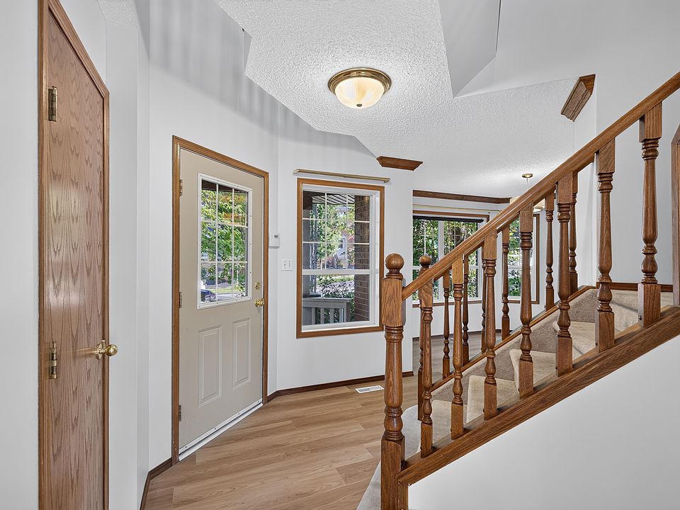 1st image of 2039 Tanner Wynd NW