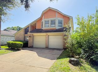10106 Pear Limb Dr, Houston, TX 77099