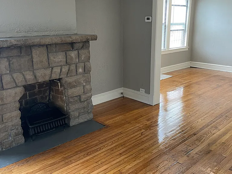 2208 E 29th St #1 — Photo 15