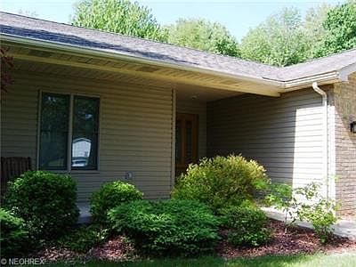 3rd image of 2319 Eastport Dr