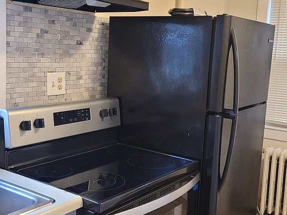Lovely new tile backsplash.