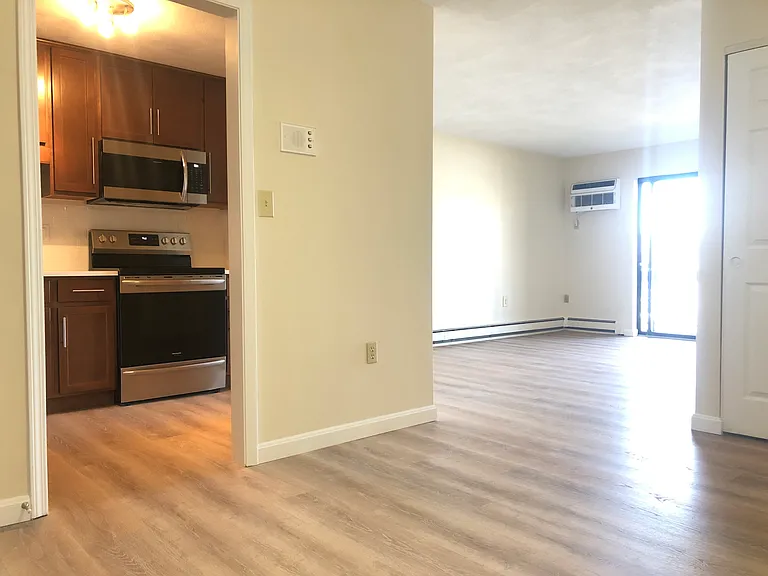 62 Farwell St #55/12 — Photo 9