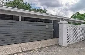 1200 Mariposa Drive - Unit 2 — Photo 1