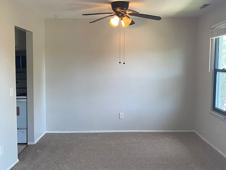 31993 W Twelve Mile Rd #311 — Photo 15