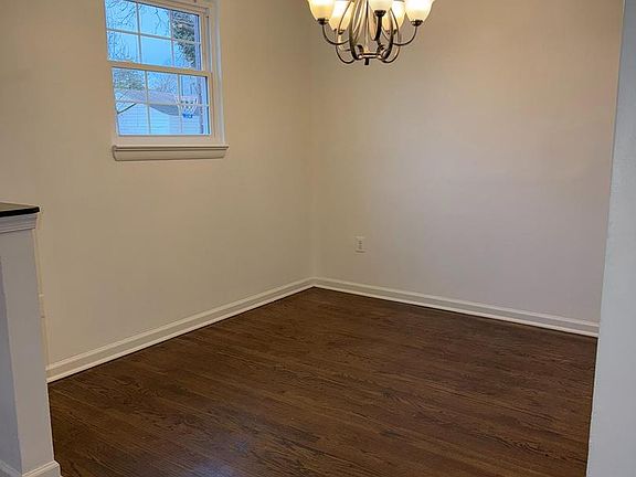 5th image of 2406 Fordham St