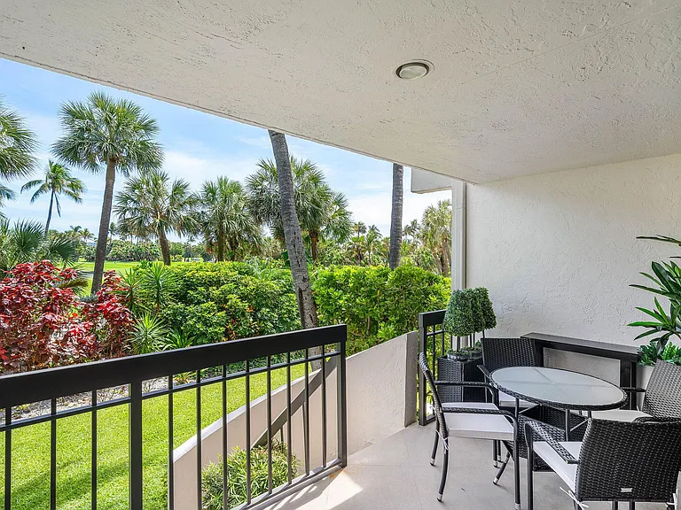 2335 S Ocean Blvd E #13 — Photo 19