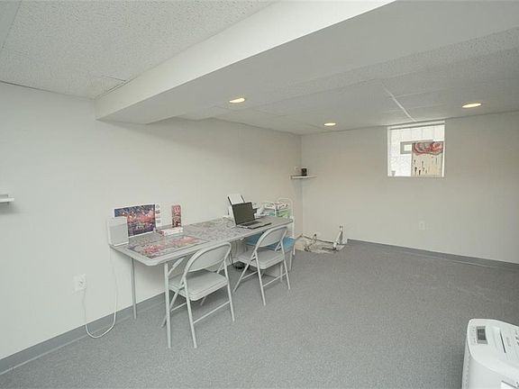 5th image of 58 Delray Ave Floor 1