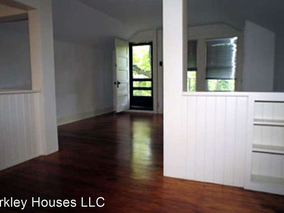 4th image of 807 E 30th St #10903827