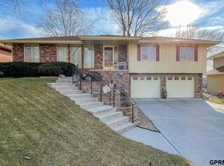 15011 Arbor St, Omaha, NE 68144