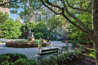 Rented by Living New York