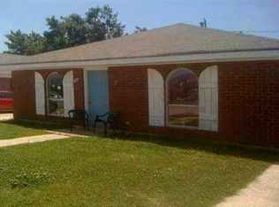 18 Phillip Ct, Chalmette, LA 70043