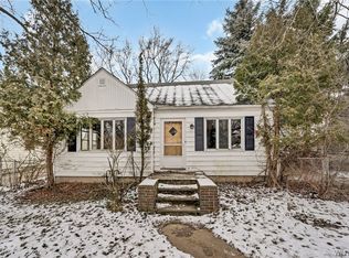 266 Velore Ave, Orchard Park, NY 14127