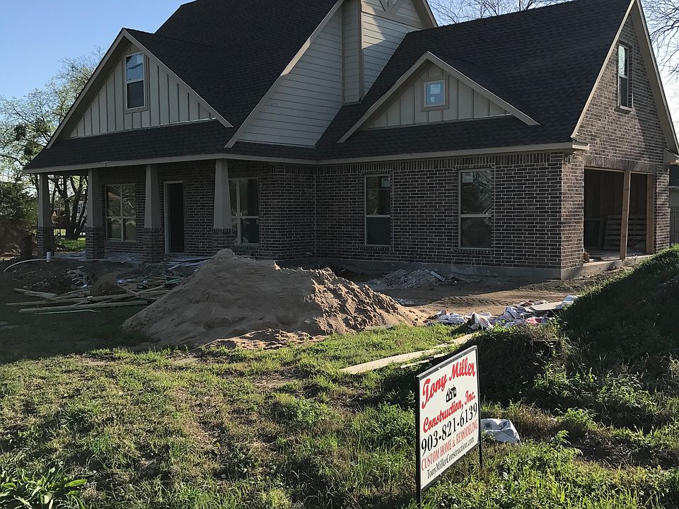302 N. Main Dr. Van Alstyne