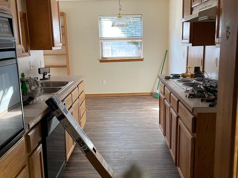 640 Redstone Ave — Photo 13