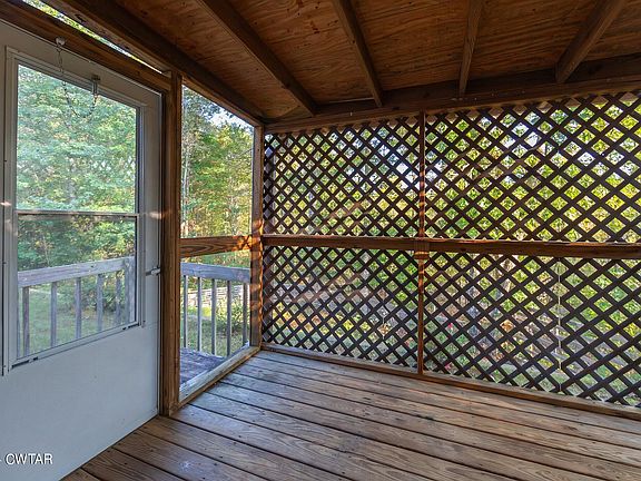 4th image of 170 Horseshoe Hollow Ln