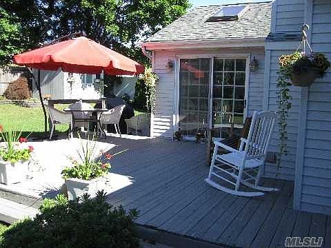 3rd image of 542 Coates Ave