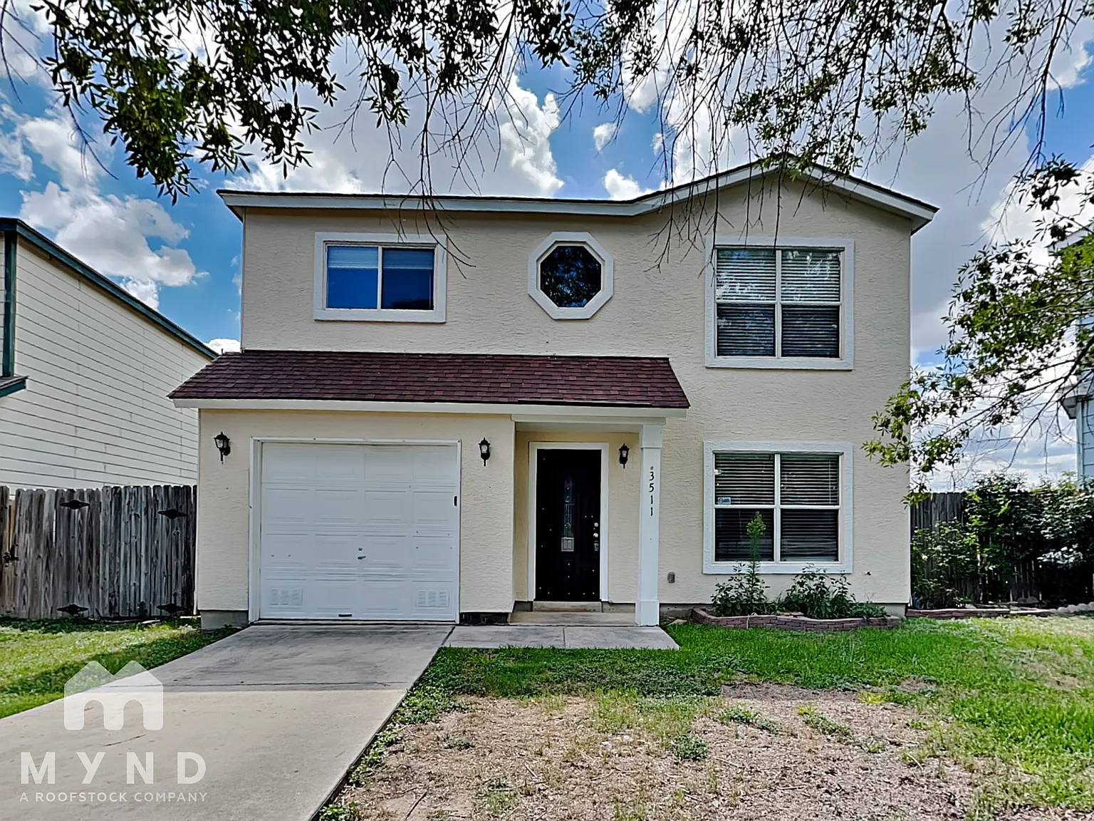 3 bed, 2.5 bath, 1501 sqft, $1,499 — Photo 1
