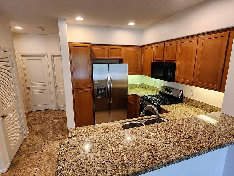 4300 Newton Ave #ASK — Photo 10