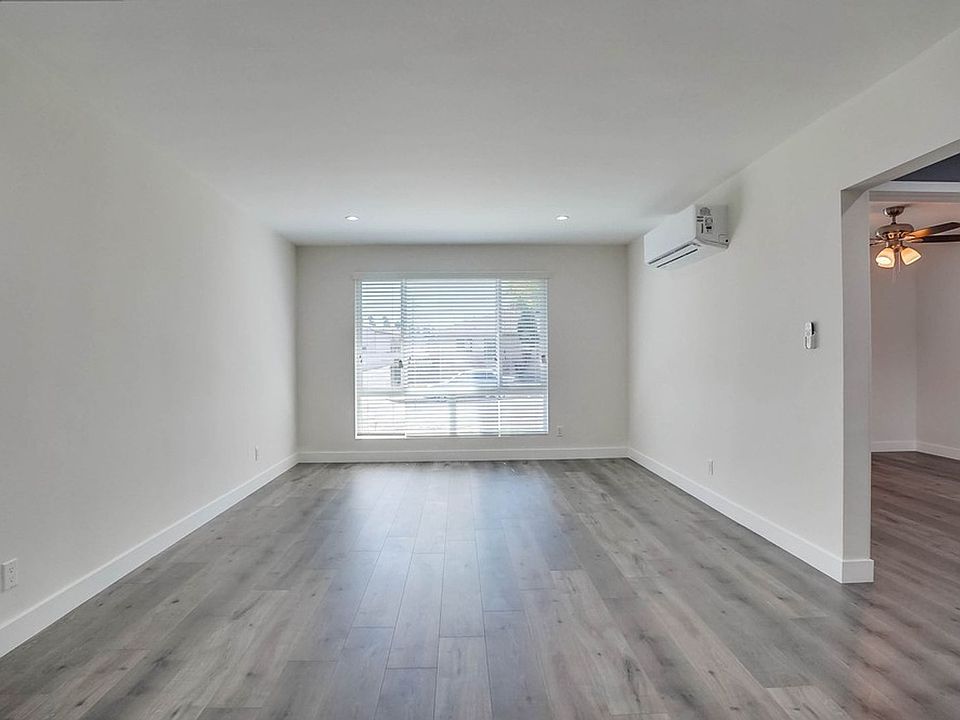 1st image of 2026 S Shenandoah St #8