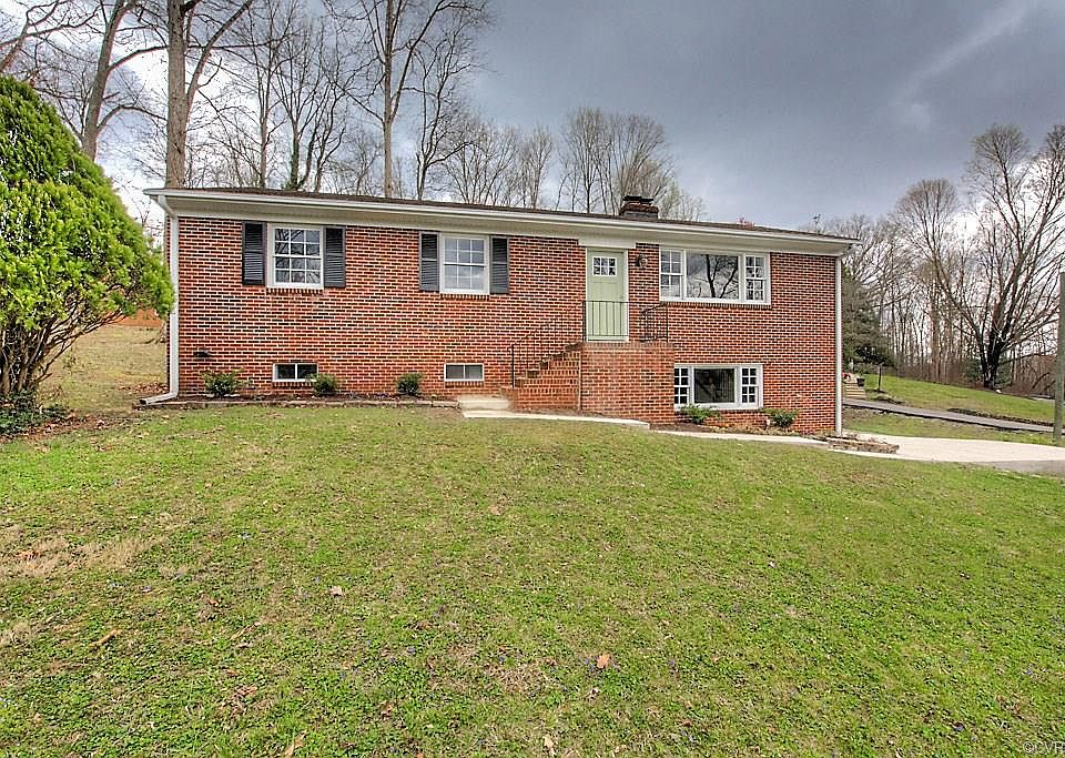 1st image of 6801 Greenvale Dr