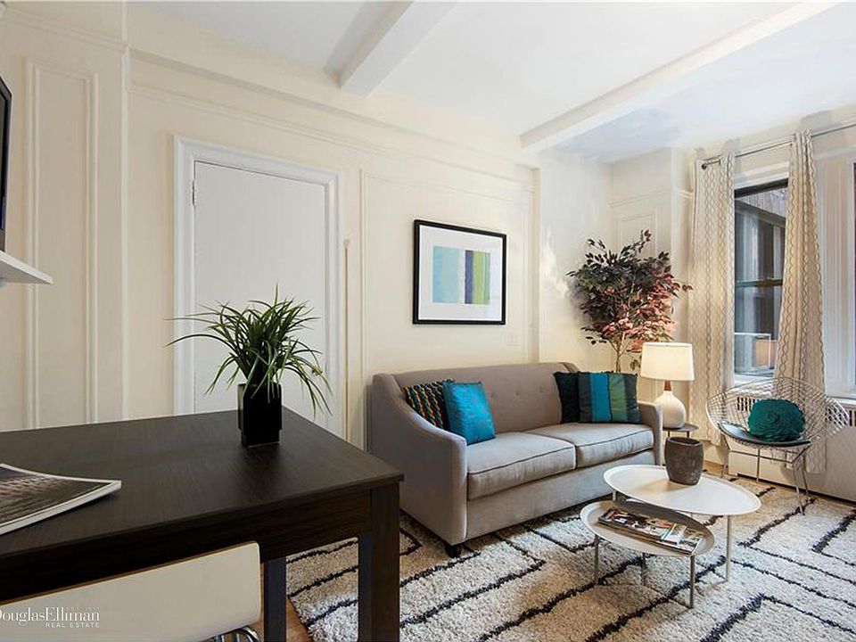 2nd image of 157-163 E 72nd St #1K