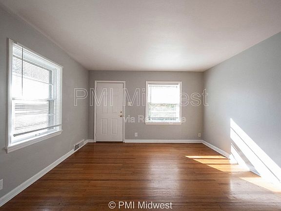 3rd image of 2512 Brookside Parkway North Dr
