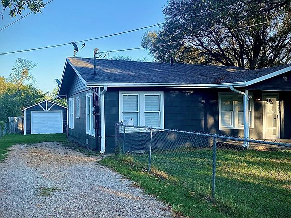 2nd image of 2737 Canton Dr