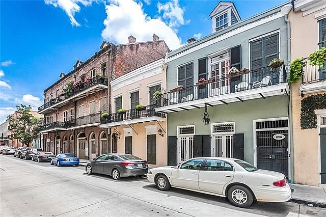 1st image of 528 Gov Nicholls St