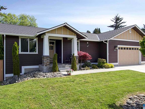 3rd image of 1011 Heritage Ct