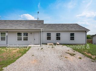 114 Nail Ct #100, Decatur, TX 76234