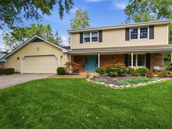 2933 Meadow Park Dr, Dayton, OH 45440